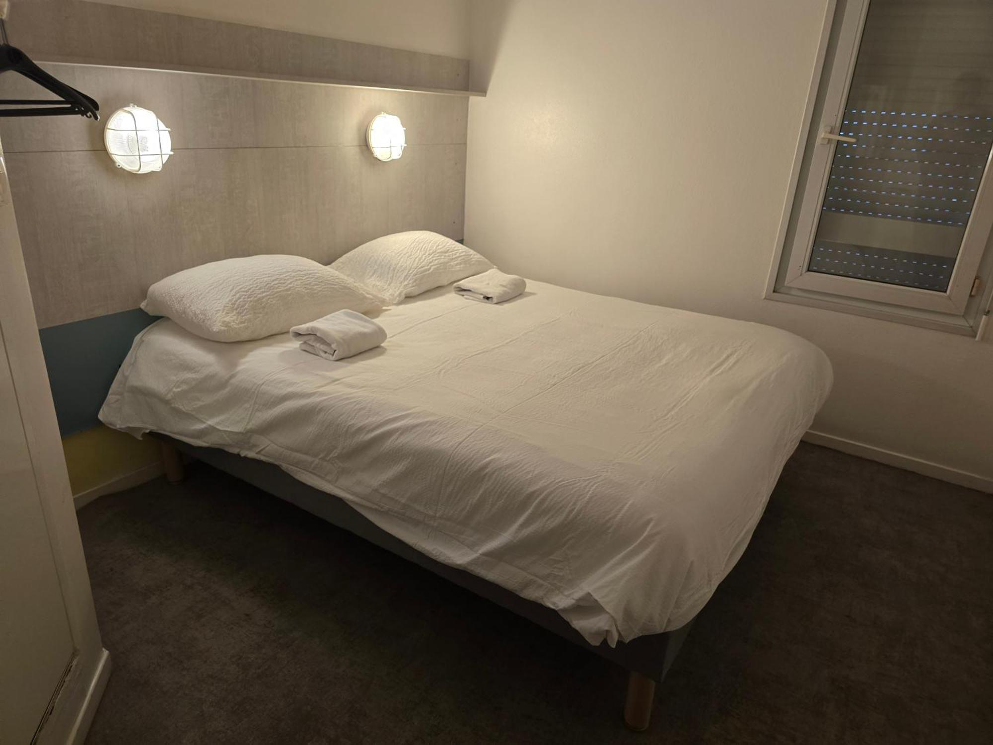 Brit Hotel Essentiel Poitiers Gare Du Futuroscope 조네이클랑 외부 사진