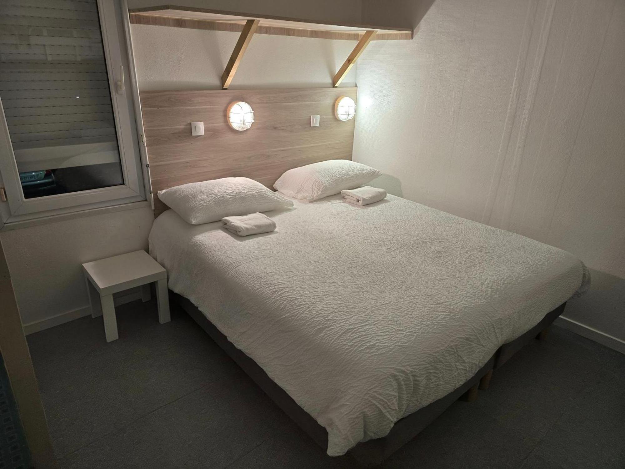 Brit Hotel Essentiel Poitiers Gare Du Futuroscope 조네이클랑 외부 사진